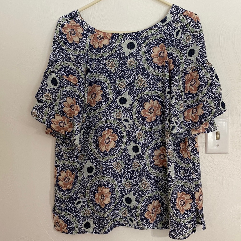 Loft blue & Mauve Polyester top.